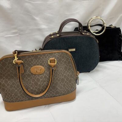 ショルダーバッグ3点お譲り頂きました。