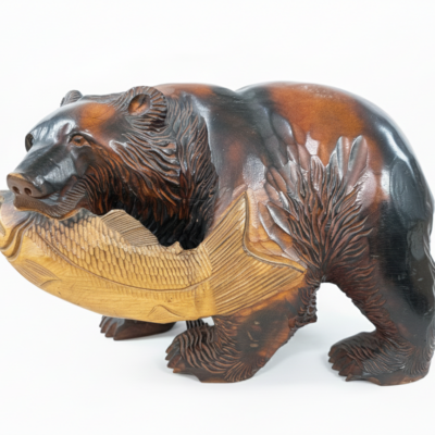 木彫りの熊をお買取りさせて頂きました。