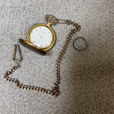 Laurierの懐中時計をお買取りさせて頂きました。
