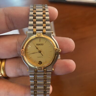 GUCCIの腕時計をお買取りさせて頂きました。